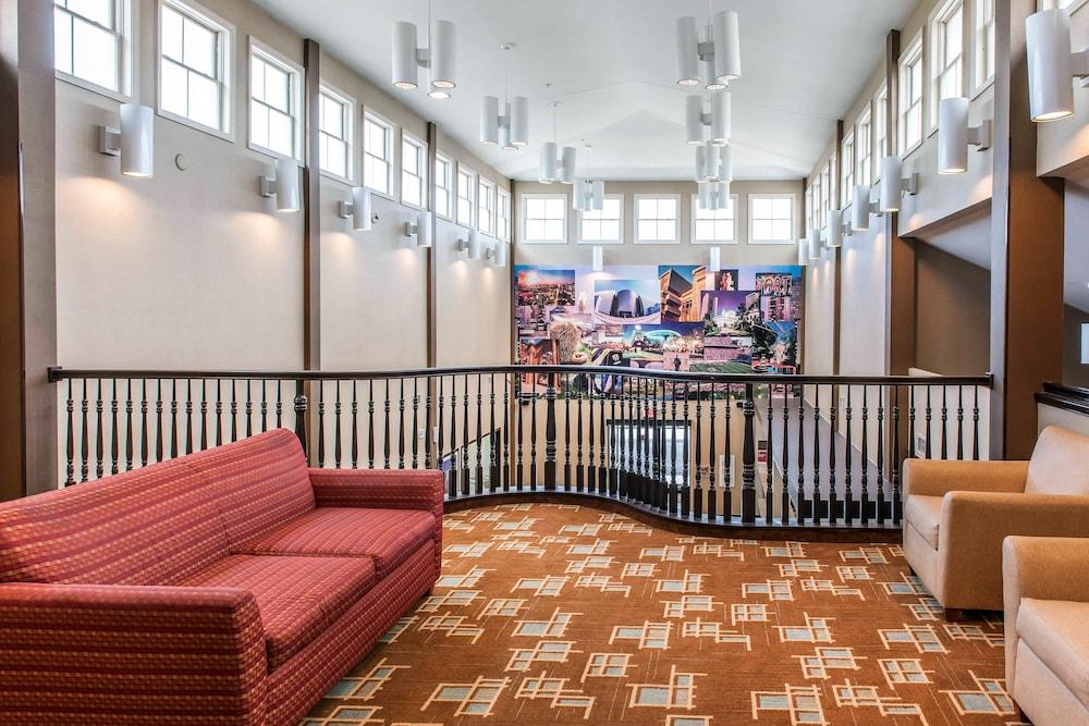 Comfort Suites Columbus Ngoại thất bức ảnh