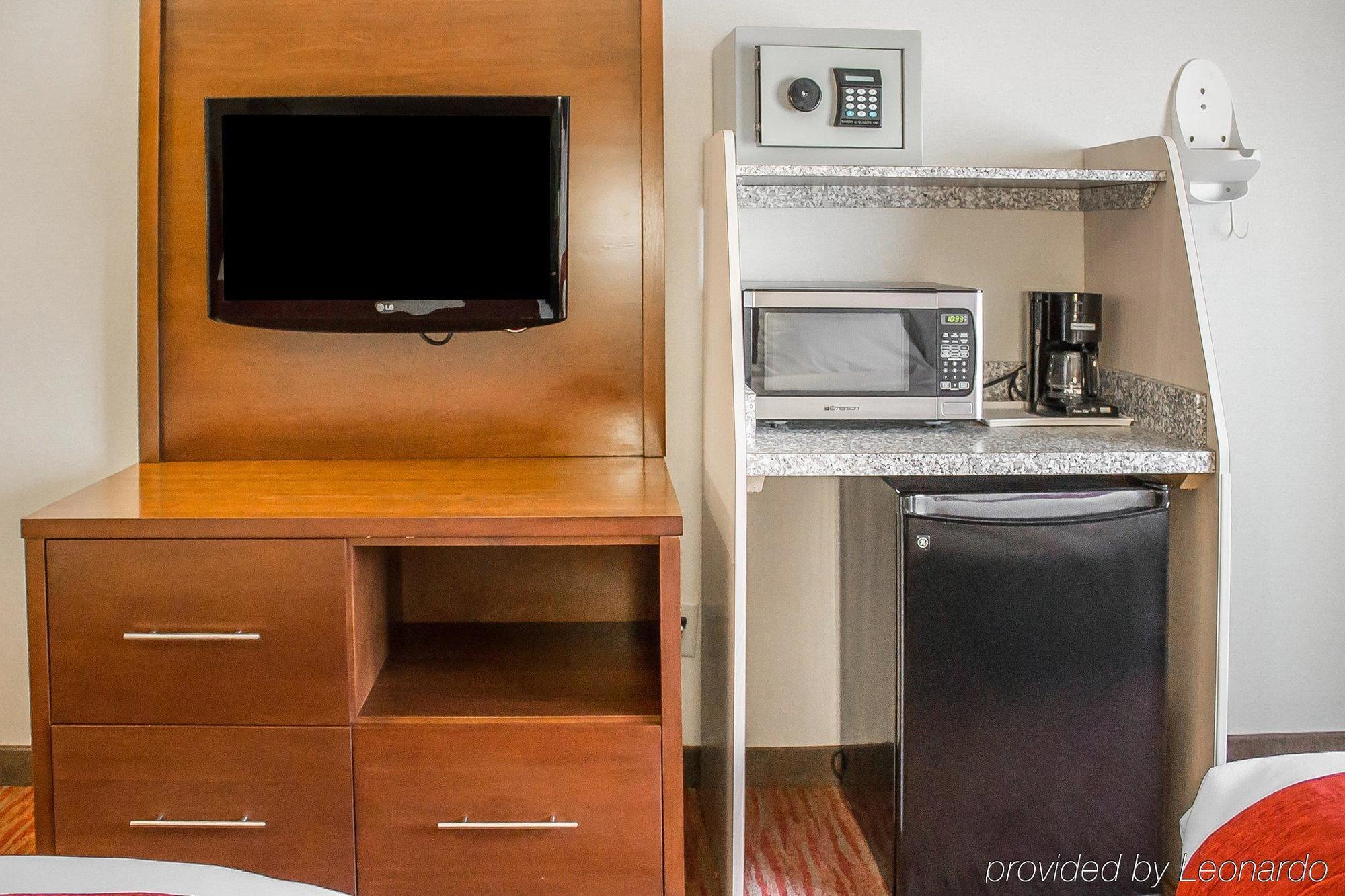 Comfort Suites Columbus Ngoại thất bức ảnh