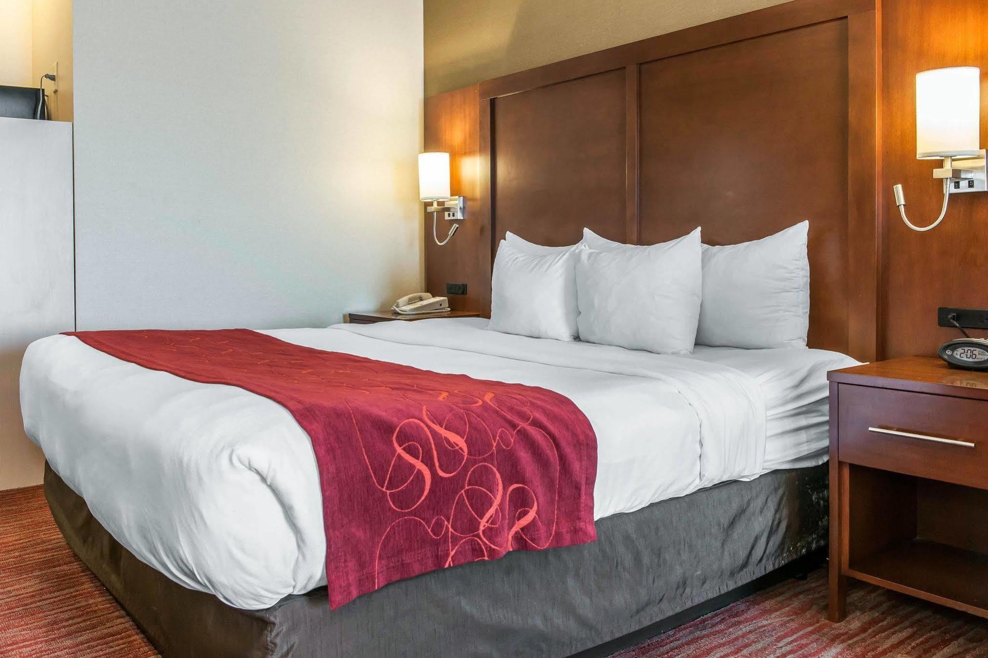 Comfort Suites Columbus Ngoại thất bức ảnh